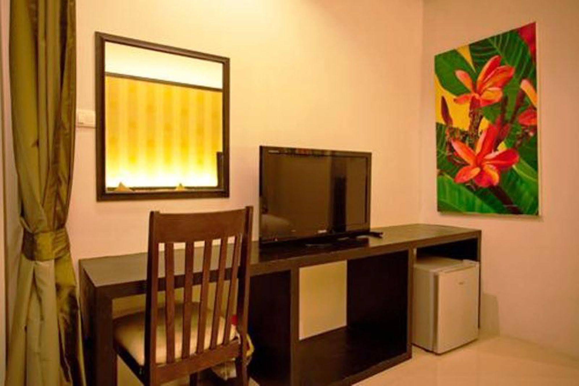 Kata Green Beach Hotel Extérieur photo